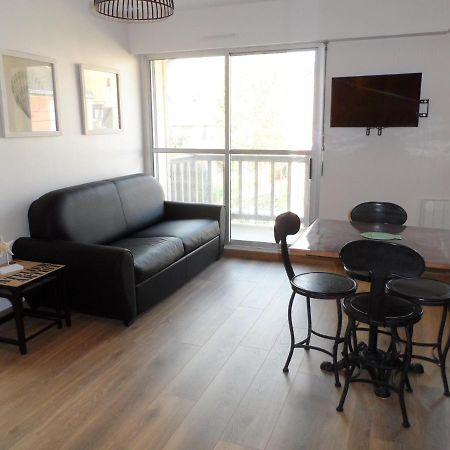 Appartement Confortable 2P Proche Plage Avec Parking Et Internet A Cabourg - Fr-1-487-302 Bagian luar foto