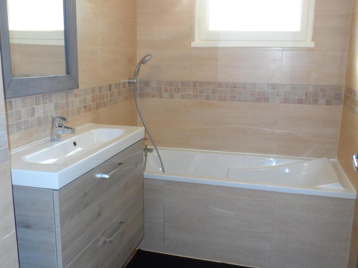 Appartement Confortable 2P Proche Plage Avec Parking Et Internet A Cabourg - Fr-1-487-302 Bagian luar foto