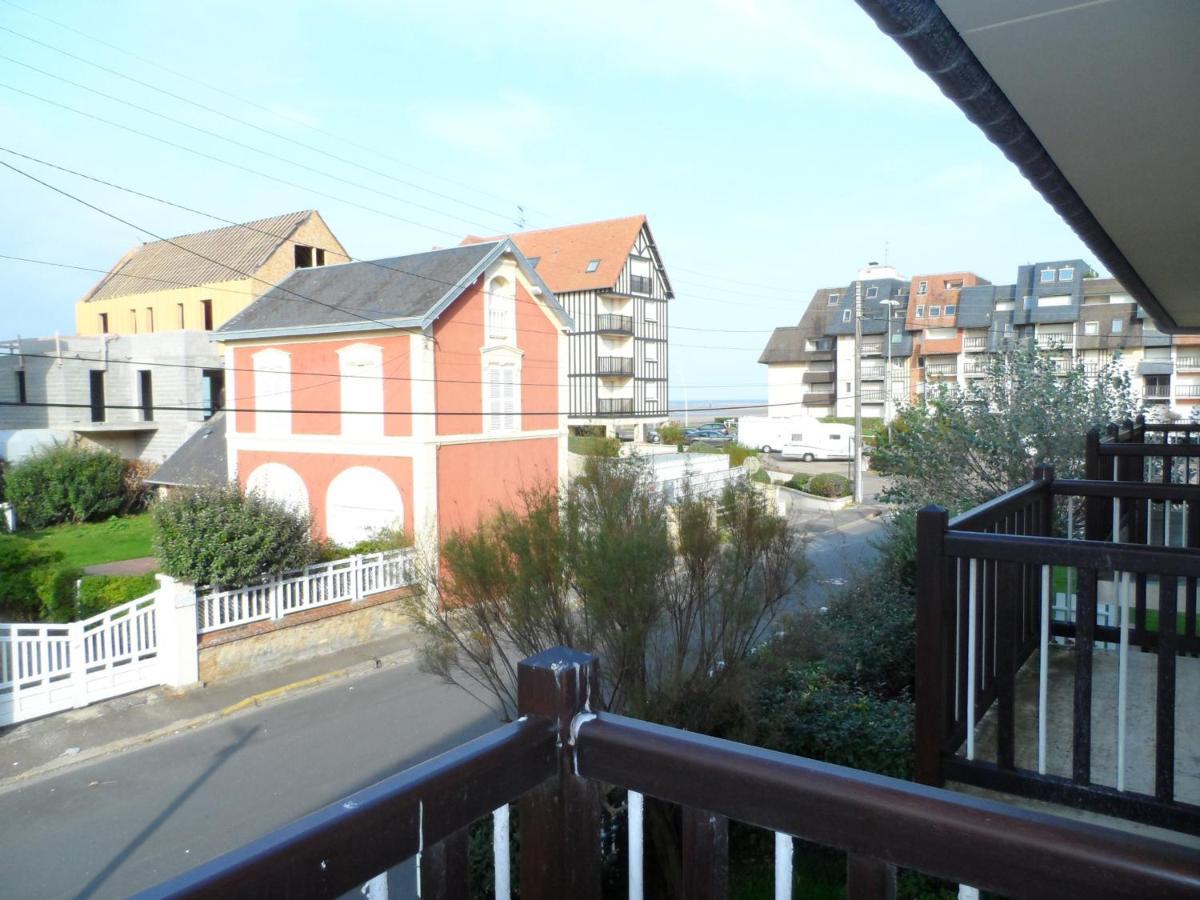 Appartement Confortable 2P Proche Plage Avec Parking Et Internet A Cabourg - Fr-1-487-302 Bagian luar foto